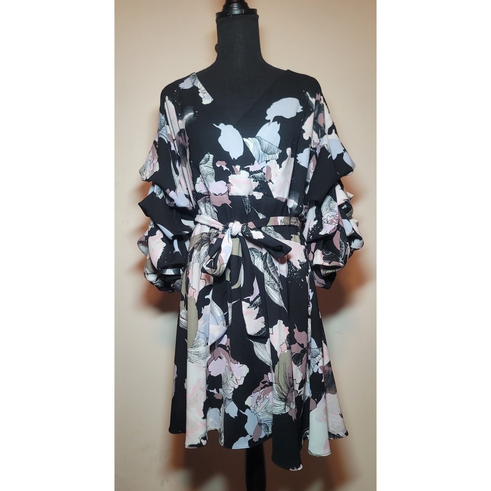 Bar III Bubble-Sleeve Wrap Dress - Picture 3 of 7
